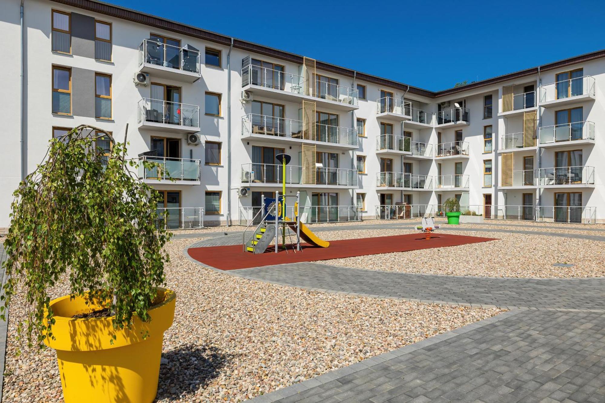 Porta Mare Apartamenty Sloneczne Tarasy Dziwnowek Bagian luar foto
